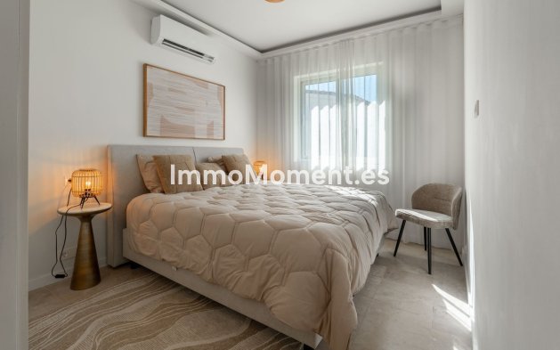 Reventa - Villa - Marbella - Guadalmina Alta