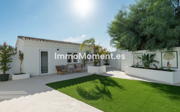 Reventa - Villa - Marbella - Guadalmina Alta