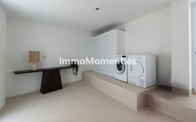 Reventa - Villa - Marbella - Guadalmina Alta