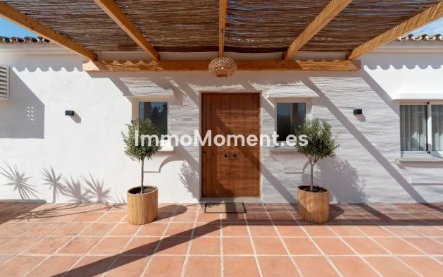 Reventa - Villa - Marbella - Guadalmina Alta