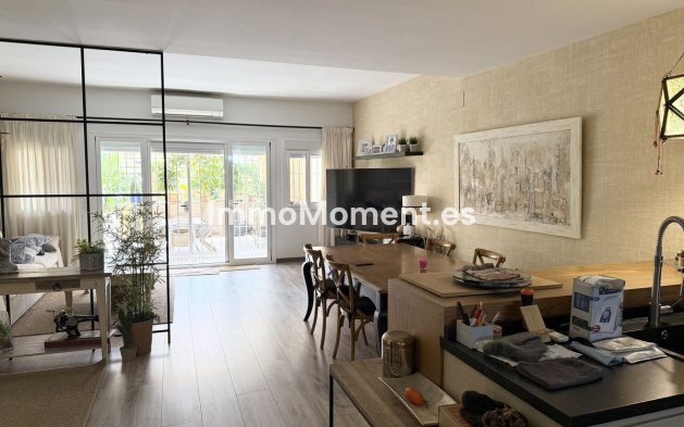 Revente - Villa - Estepona  - Selwo
