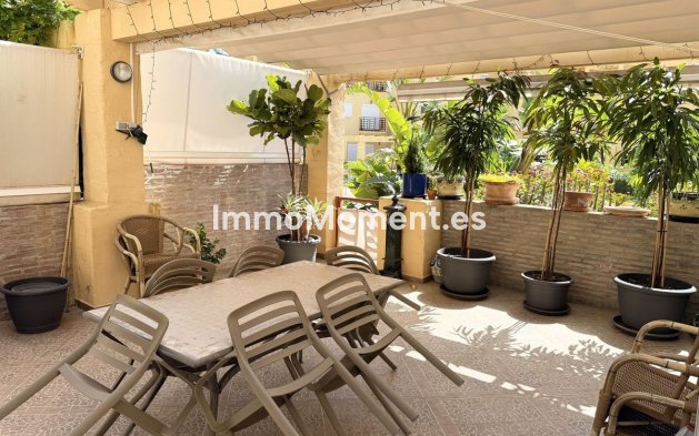 Revente - Villa - Estepona  - Selwo