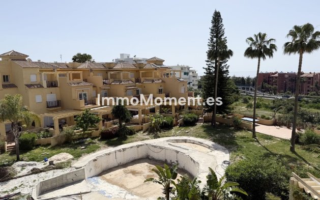 Revente - Villa - Estepona  - Selwo