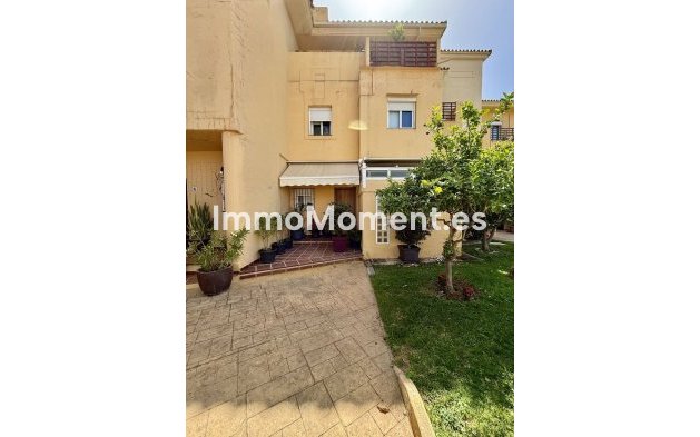 Revente - Villa - Estepona  - Selwo