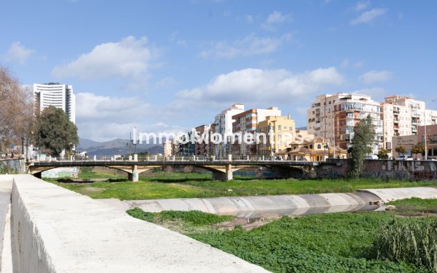 Wiederverkauf - Reihenhaus - Málaga