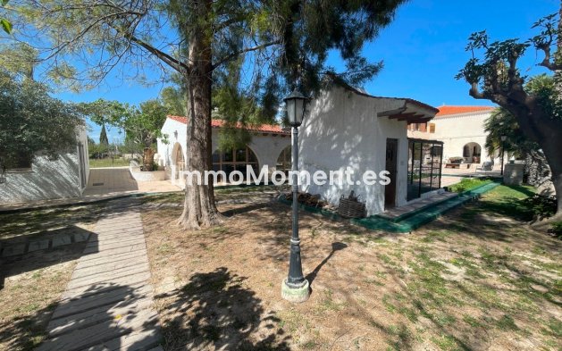 Revente - Maison de campagne - Elda - Elda Centro