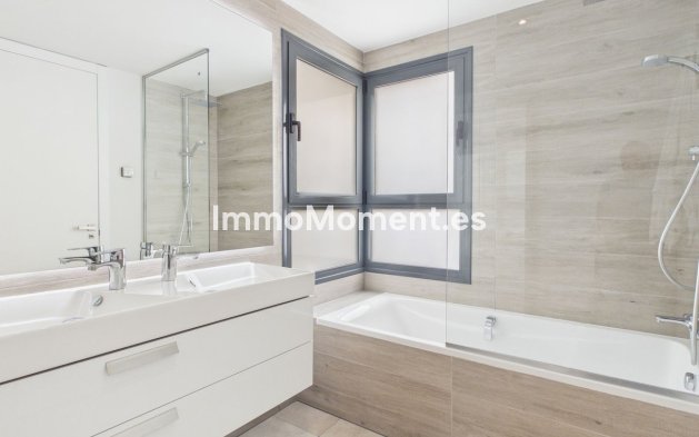 Wiederverkauf - Wohnung - Estepona  - Estepona Centro