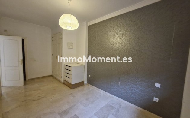Wiederverkauf - Wohnung - Marbella - Elviria