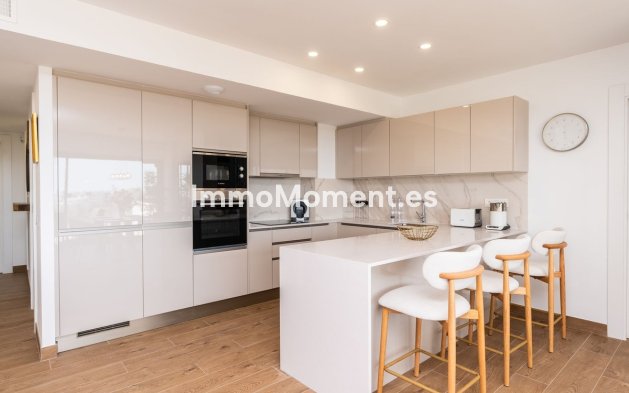 Revente - Appartement - Estepona  - Estepona Centro