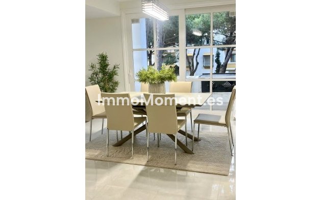 Wiederverkauf - Wohnung - Marbella - Elviria