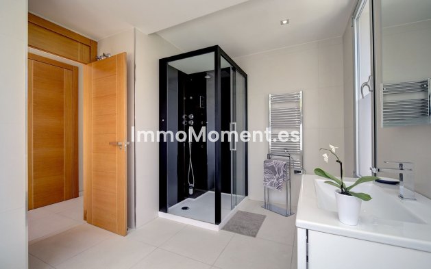 Reventa - Villa - Marbella - Nueva Andalucía
