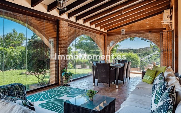 Resale - Villa - Estepona - Estepona Centro