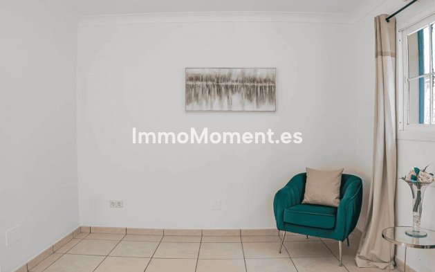 Resale - Villa - Estepona - Estepona Centro