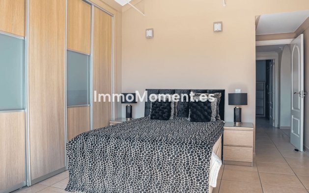 Resale - Villa - Estepona - Estepona Centro