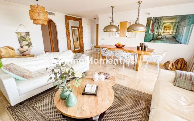 Reventa - Apartamento - Marbella - La Mairena
