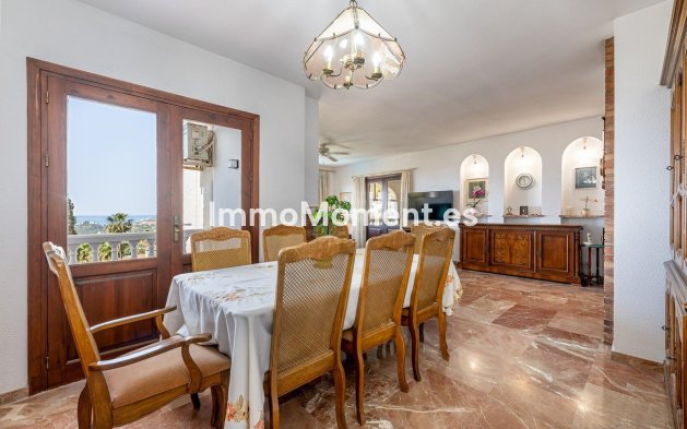 Revente - Villa - Benalmadena - Benalmadena Centro