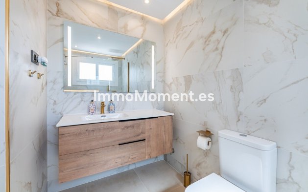 Revente - Villa - Benalmadena - Benalmadena Centro