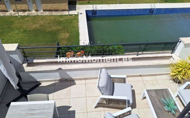 Resale - Apartment - Casares - Doña Julia