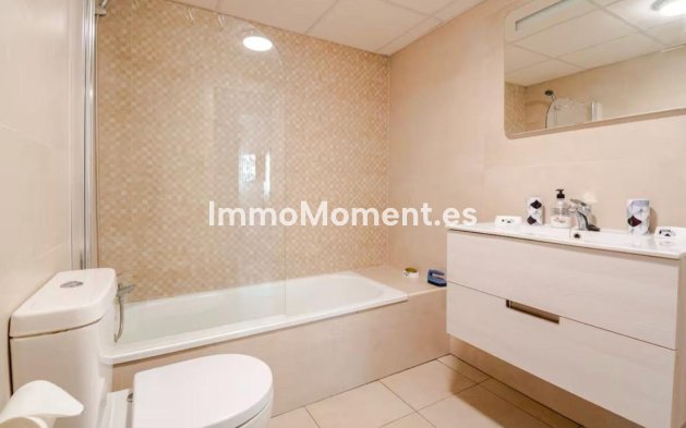 Wiederverkauf - Wohnung - Marbella - Nueva Andalucía