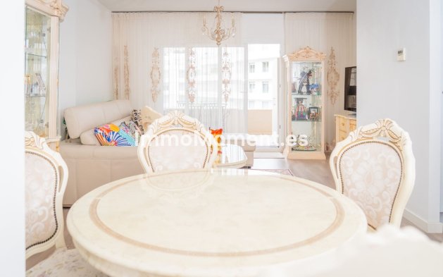 Wiederverkauf - Wohnung - Marbella - Nueva Andalucía