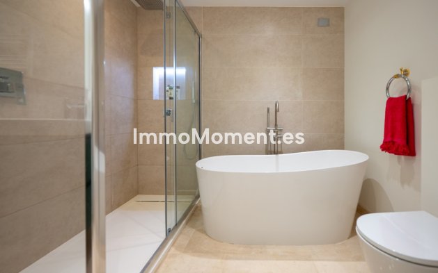 Bestaande woning - Geschakelde woning - Marbella - Nueva Andalucía