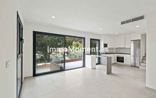 Resale - Apartment - Torremolinos - Montemar