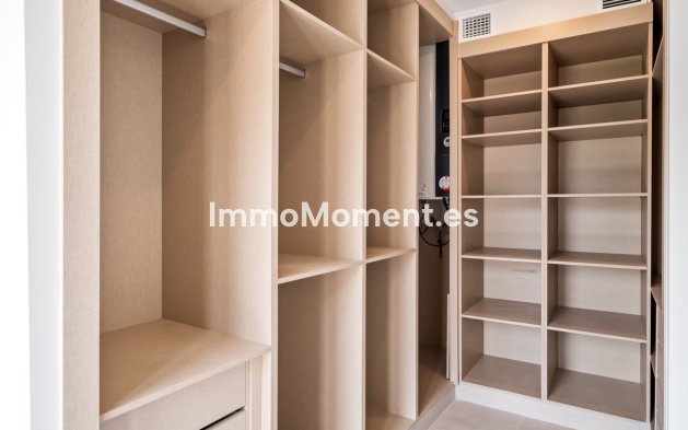 Resale - Apartment - Torremolinos - Montemar