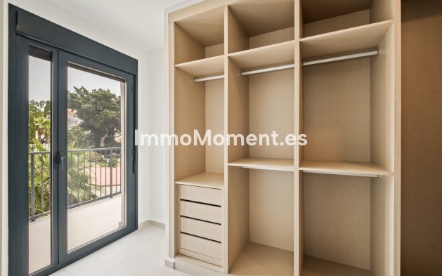 Resale - Apartment - Torremolinos - Montemar