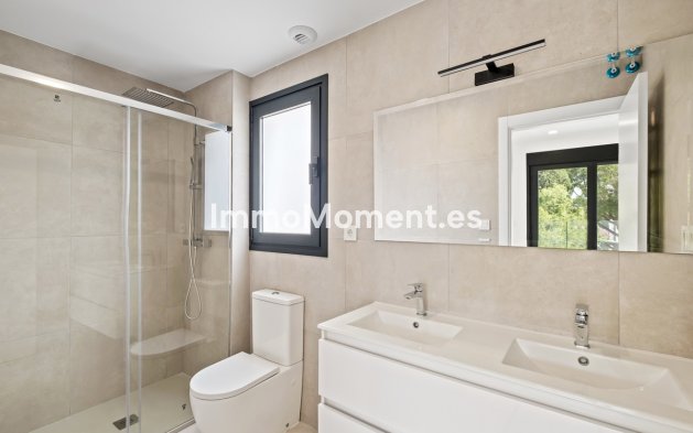 Resale - Apartment - Torremolinos - Montemar