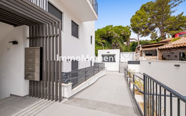 Resale - Apartment - Torremolinos - Montemar