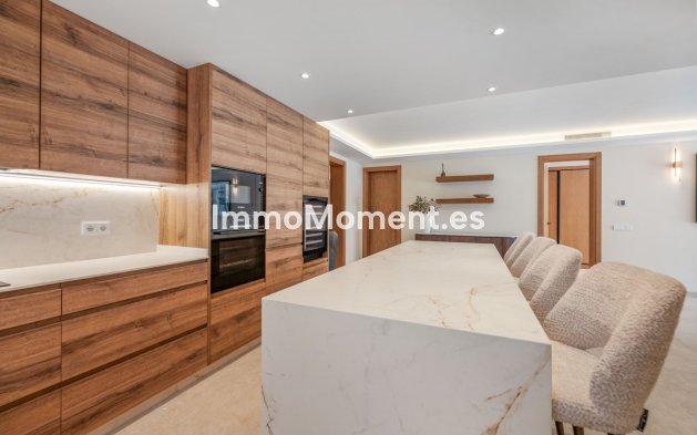 Wiederverkauf - Wohnung - Marbella - Nueva Andalucía