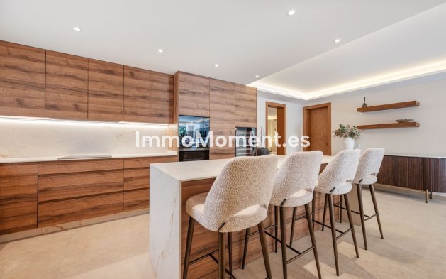 Wiederverkauf - Wohnung - Marbella - Nueva Andalucía