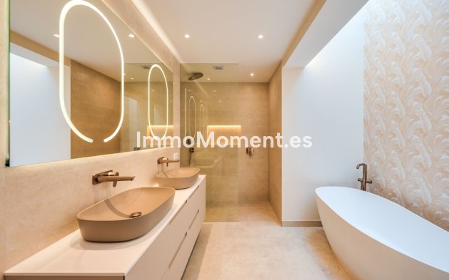 Wiederverkauf - Wohnung - Marbella - Nueva Andalucía