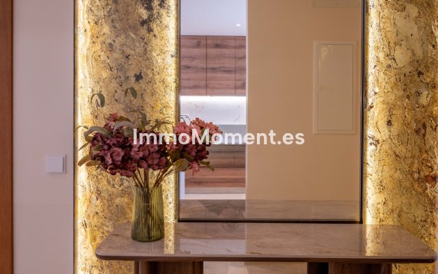 Wiederverkauf - Wohnung - Marbella - Nueva Andalucía