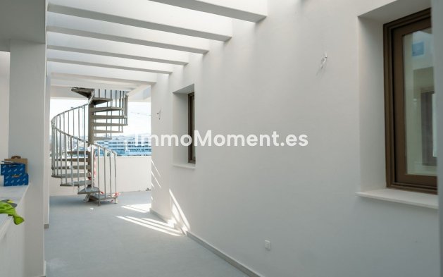 Resale - Apartment - Estepona - Estepona Centro