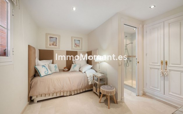 Wiederverkauf - Wohnung - Marbella - Nueva Andalucía