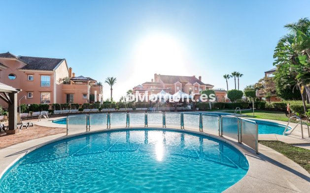 Wiederverkauf - Wohnung - Marbella - Nueva Andalucía