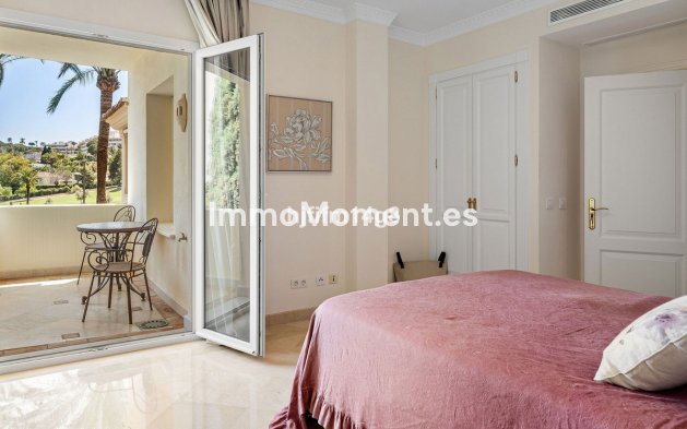 Wiederverkauf - Wohnung - Marbella - Nueva Andalucía