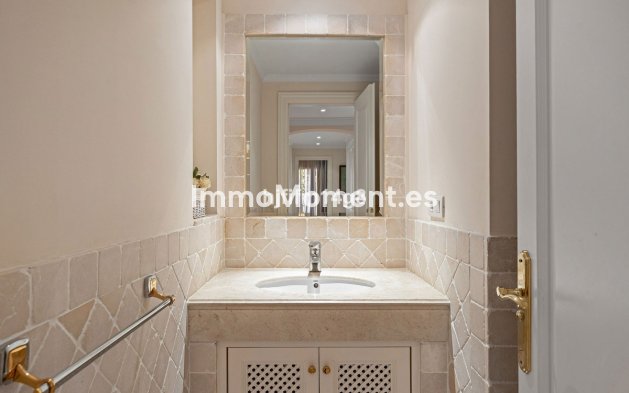 Wiederverkauf - Wohnung - Marbella - Nueva Andalucía