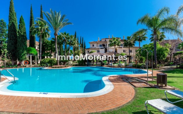 Wiederverkauf - Wohnung - Marbella - Nueva Andalucía