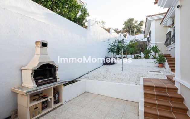 Resale - Villa - Inland  - Alhaurín el Grande Centro
