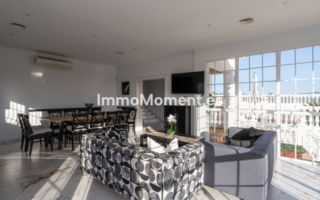 Resale - Villa - Inland  - Alhaurín el Grande Centro