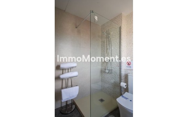 Resale - Villa - Inland  - Alhaurín el Grande Centro