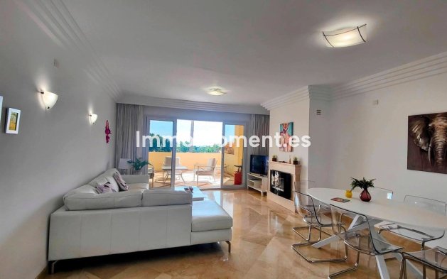 Resale - Apartment - Casares - Casares Centro