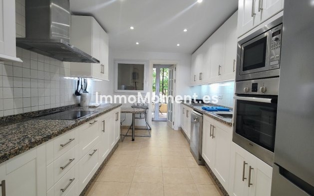 Resale - Apartment - Casares - Casares Centro