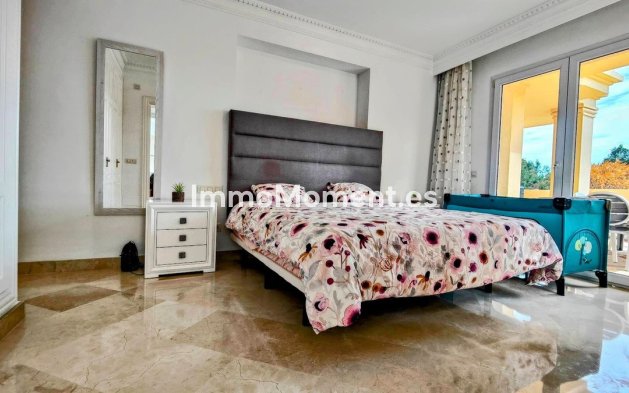 Resale - Apartment - Casares - Casares Centro