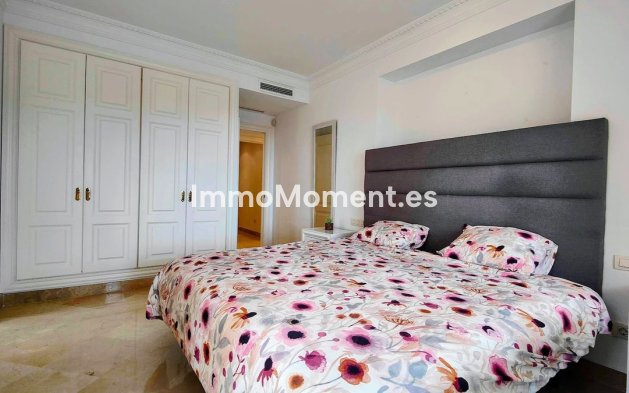 Resale - Apartment - Casares - Casares Centro