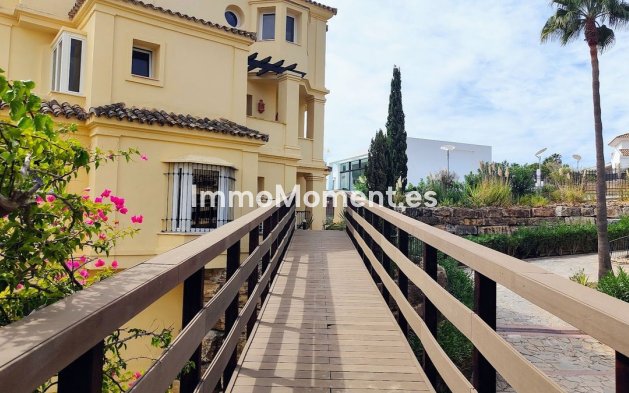 Resale - Apartment - Casares - Casares Centro