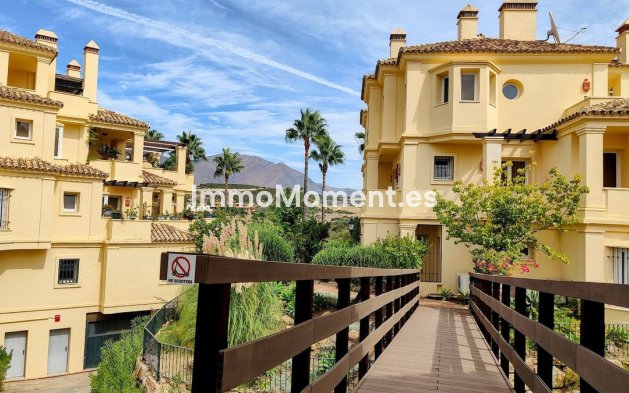Resale - Apartment - Casares - Casares Centro