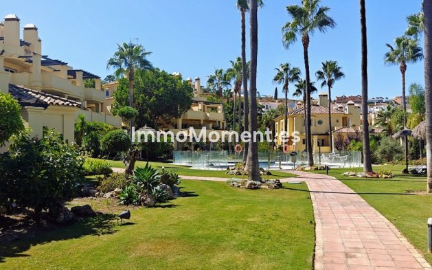 Resale - Apartment - Casares - Casares Centro